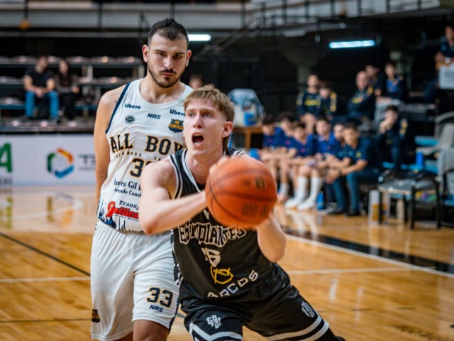 Estudiantes gan� un partidazo ante All Boys y cort� la racha